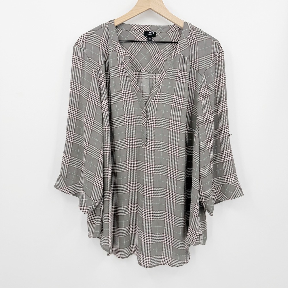 Torrid Harper Grey Plaid Roll Tab Sleeve V-Neck Blouse Plus Size 3 Preppy Office